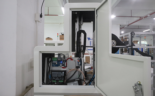 即打即貼打印貼標(biāo)機,打印貼標(biāo)機設(shè)備,貼標(biāo)機廠家,高臻智能