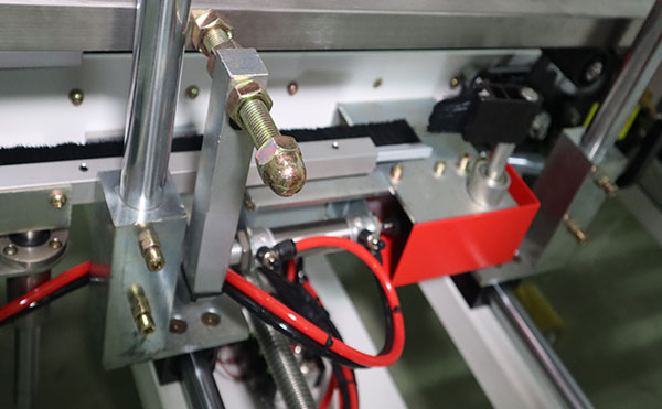 一字型全自動封箱機(jī),全自動封箱機(jī),封箱機(jī)